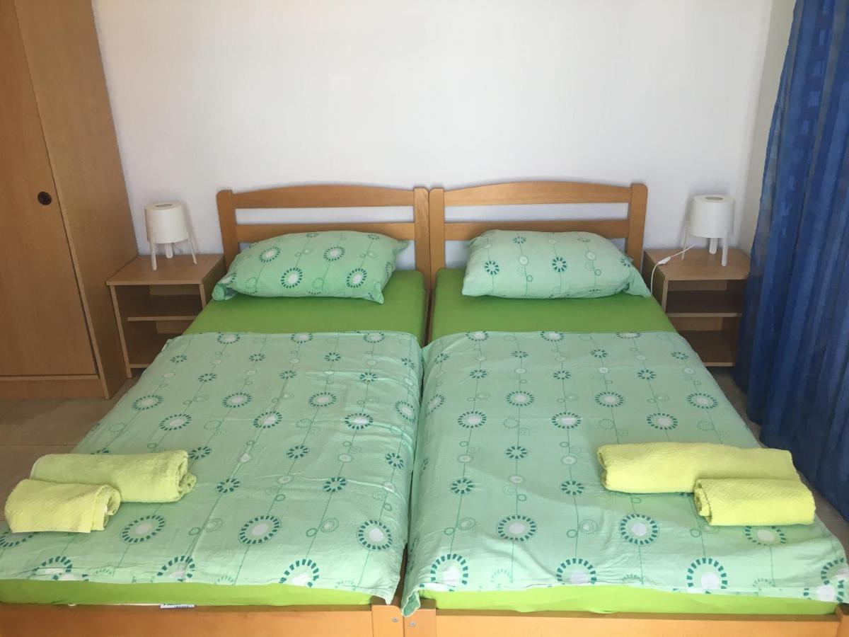 Apartmani Domenika Zuljana Ngoại thất bức ảnh