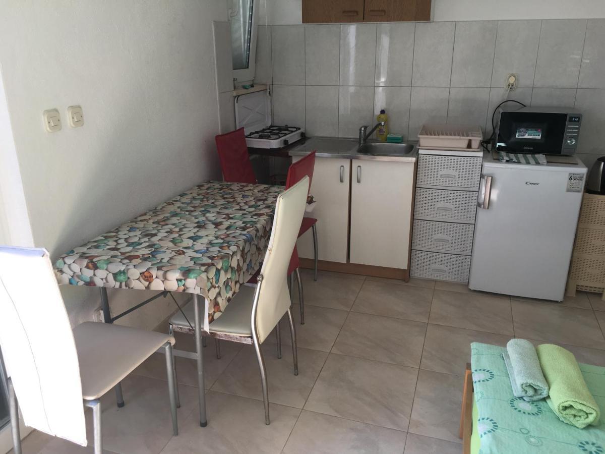 Apartmani Domenika Zuljana Ngoại thất bức ảnh